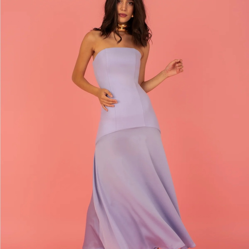 Elegant Lavender Strapless Dress w neck scarf